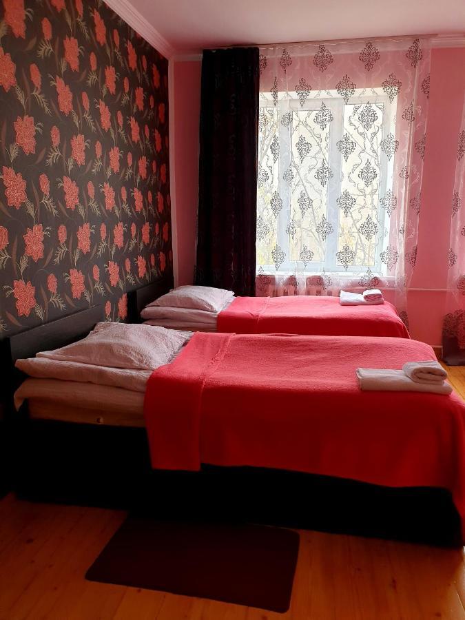 Red Stone Guest House Казбеги Экстерьер фото